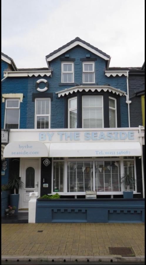 Bed and Breakfast By The Seaside à Blackpool Extérieur photo