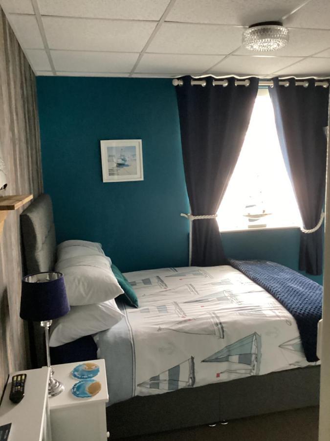 Bed and Breakfast By The Seaside à Blackpool Extérieur photo