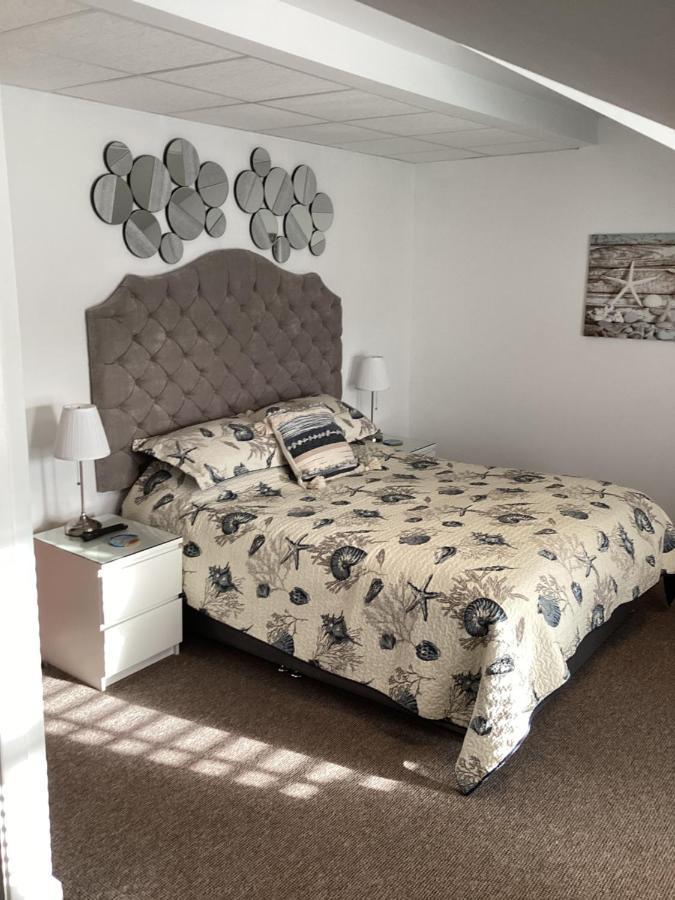 Bed and Breakfast By The Seaside à Blackpool Extérieur photo