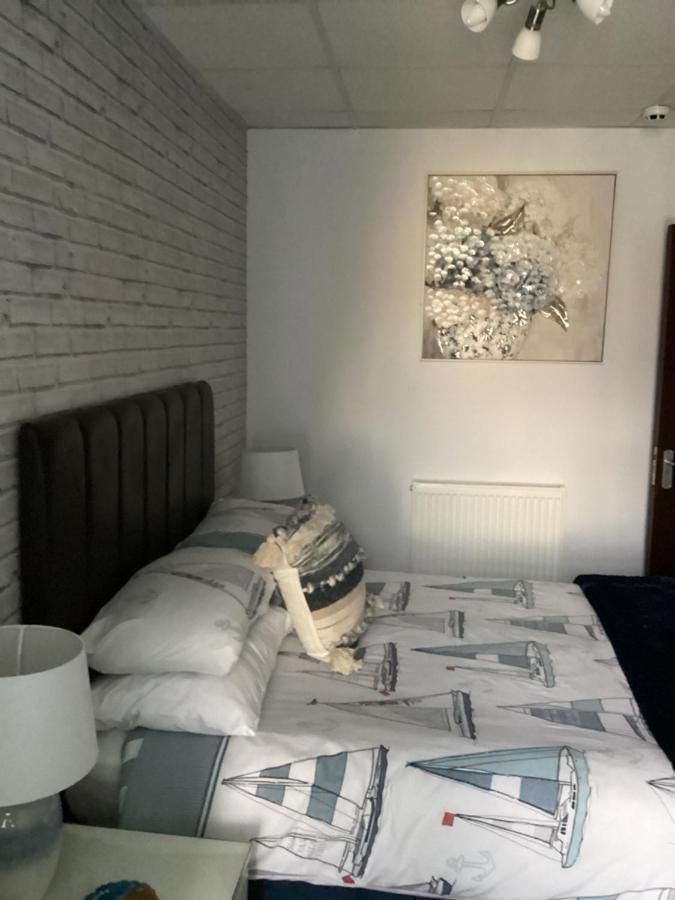 Bed and Breakfast By The Seaside à Blackpool Extérieur photo